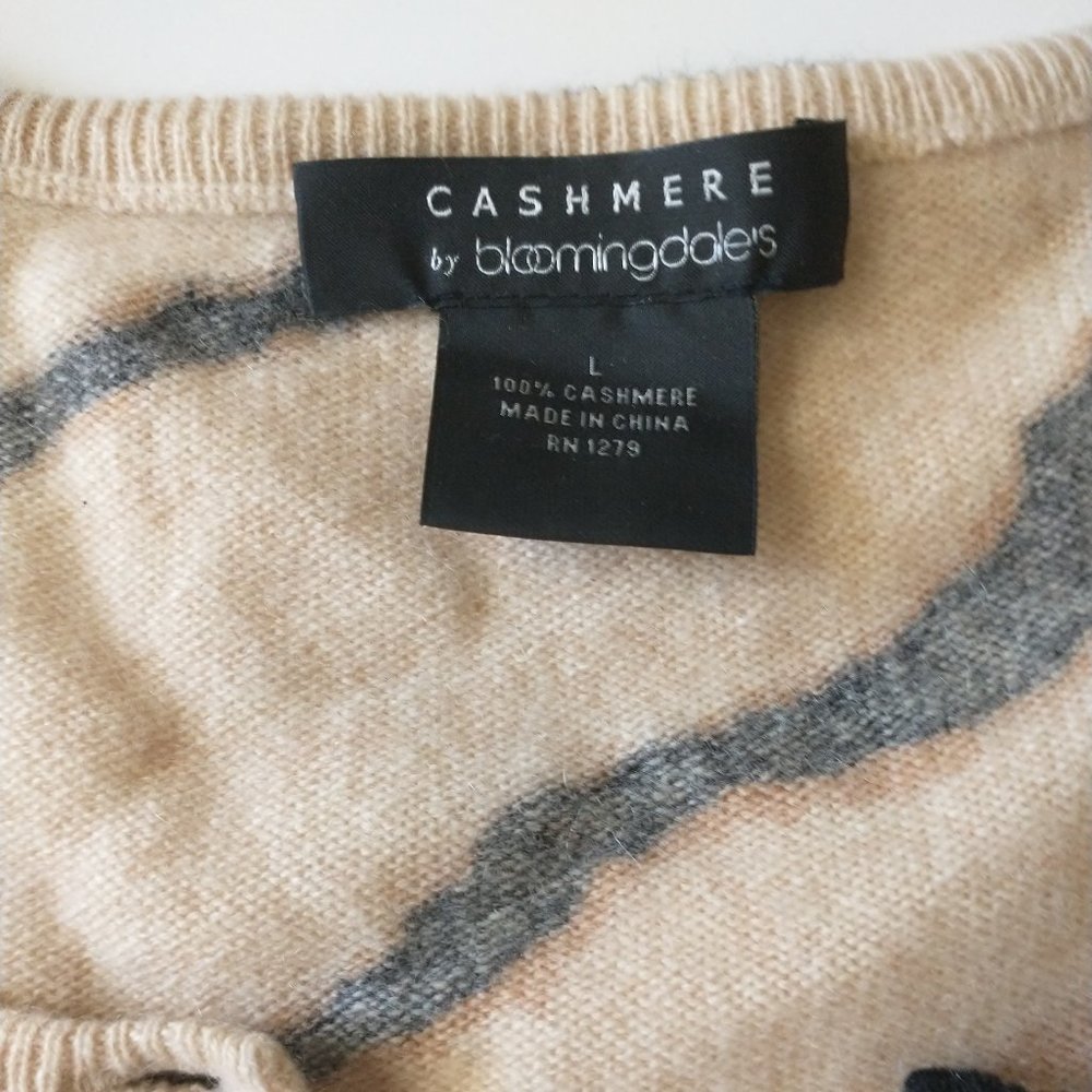 Bloomingdales Cashmere Cardigan Animal Print - Picture 3 of 6